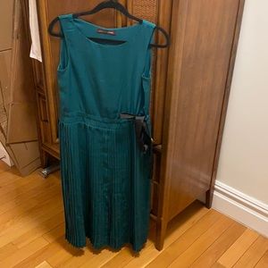 Green silk comptoir des cotonniers dress